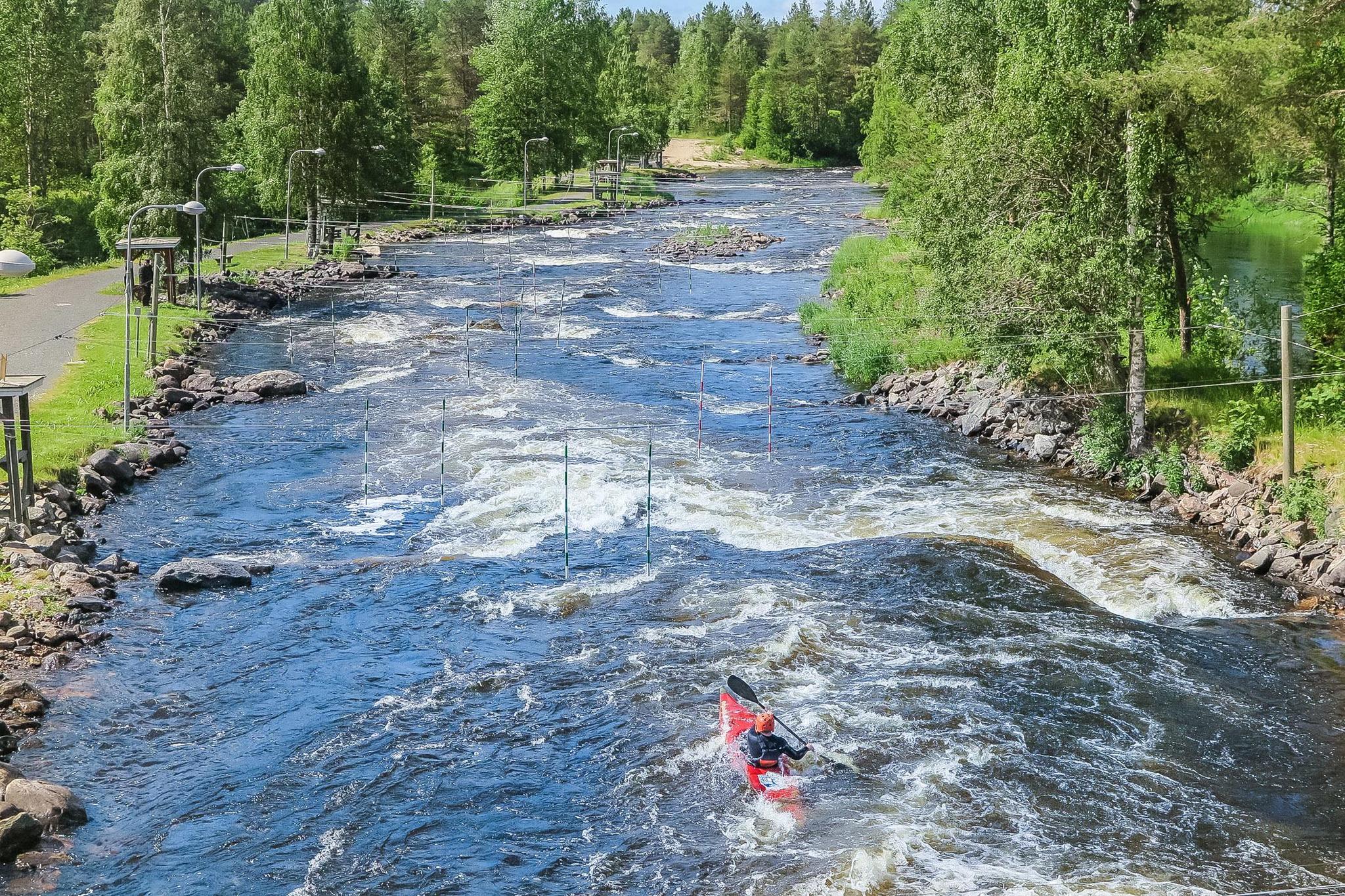 End-of-terrace house located 65 km southwest of Kuusamo near Taivalkoski municipality center, built from thermal log in 2017. The house features a living room/kitchen with a sofa bed, two bedrooms each equipped with two beds and blackout curtains. Includes a washroom, WC, and a sauna with an ever-ready heater that requires at least 4 hours to heat up. Exterior amenities include an open terrace, storeroom, and a car shelter, set in a calm residential area about 150 meters from the river Iijoki.