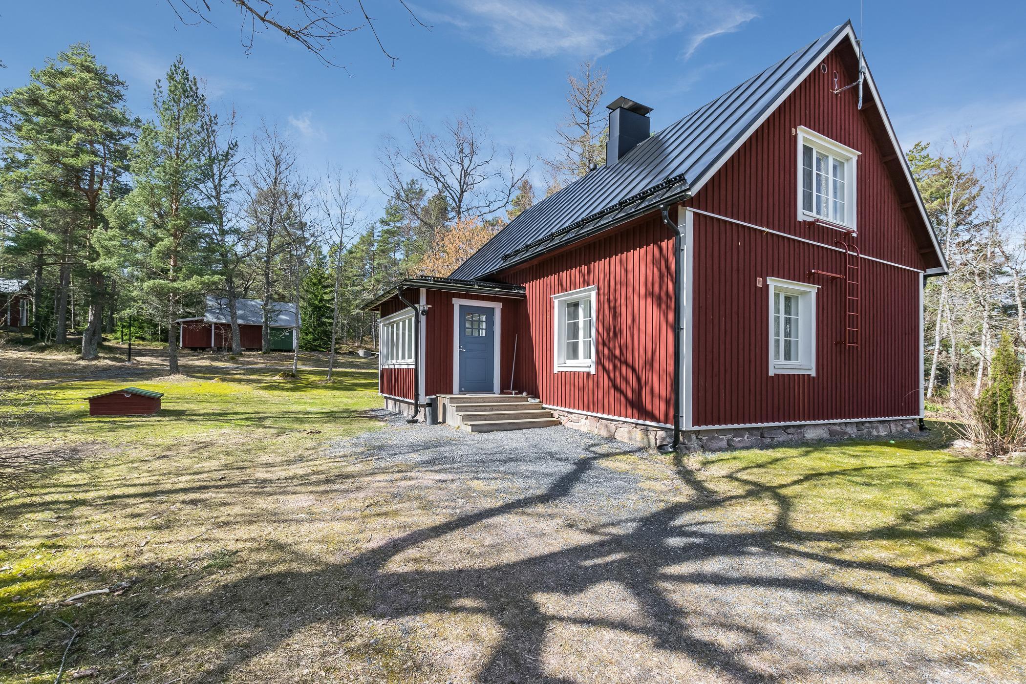 Tallbacka Tammisaari Raasepori Uusimaa affordable cabin and cottage